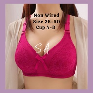 Bras B010 Wanita Tanpa Dawai Span Nipis Saiz Besar  Size 34-52  Cup A-D Women Non Wired Thin Sponge 