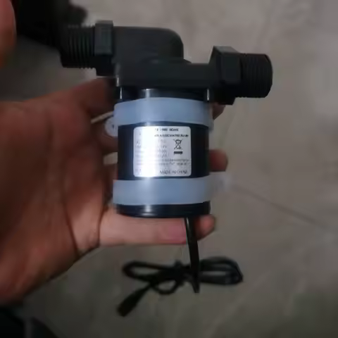 Reliable- DC6V-12V DC Brushless Water Pump 900L/H Silent 4 Points Threaded Solar Water Heater Shower