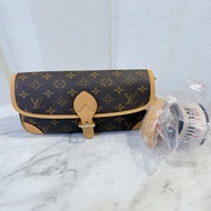 LV Diane PM 法棍包