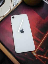 iPhone se3 零件機