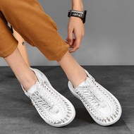 Wang Keen Woven Shoes ******