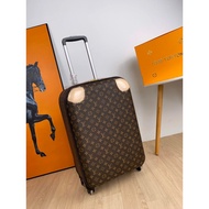Louis Vuitton, LV Universal Wheel Leather Trolley Case
