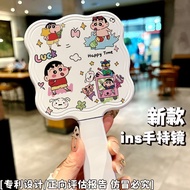 Cermin solek genggam Crayon Shin-chan yang comel dengan sikat, cermin pemegang estetik tinggi, cermi