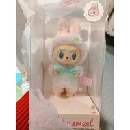 [MOKOKO v1] POPMART MOKOKO CLOSE TO SWEET สวีทคอลเลกชันตุ๊กตาของเล่นวันเกิดของขวัญไวนิลจี้