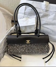 Chanel 26s 法棍袋 黑色 拼格仔 tweed 編織 毛呢 熊貓 細號購物袋 black small shopping bag east west tote 單肩包 焦糖色