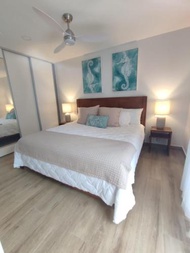 Stylish 2 bed and 2 bath condo with mountain and pool view in Jacó (Stylish 2 bed and 2 bath condo w