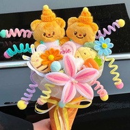 Bouquet boneka beruang krim kuning siap, hadiah ulang tahun teman wanita, tongkat berpusing, sejamba