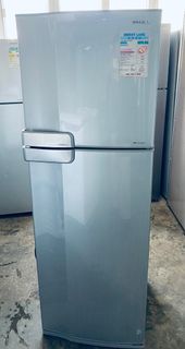 雙門雪櫃 東芝 TOSHIBA 157CM高 100%正常 九成新以上++二手雪櫃//電器***冰箱 ‘’‘’refrigerator