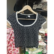 H&M SIZE XS Shirt