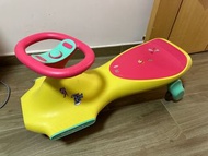 扭扭車