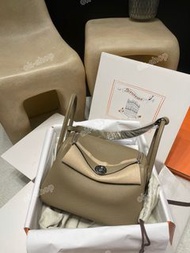 全手縫💯Hermes Lindy 26 8Q馬爾法米色
