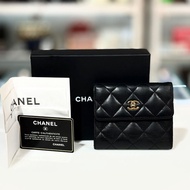 98%NEW二手CHANEL短銀包 A80737 CLASSIC FLAP SMALL WALLET CALFSKIN 黑色金扣牛皮 #香榭站正品