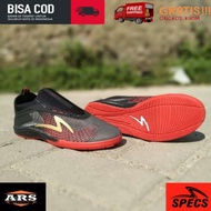 NEWEST/ SPECS FUTSAL SHOES ULTRALS/ Original grade Specs Ultra futsal shoes