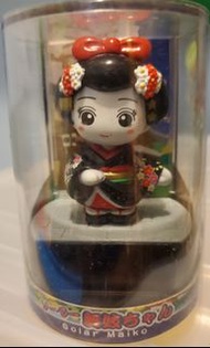 Mini nohohon solar powered figure Maiko 太陽能搖頭舞妓公仔