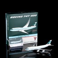 YY Wings 1/400 Cathay Pacific Airlines B747-400 B-HUJ Alloy Airliner Model