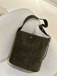 全新COACH Bleecker 28 品牌微標金屬硬件 牛皮 水桶包單肩袋 大號 橄欖綠（麂皮）CCC24-B4OL