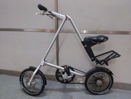 功能全正常全鋁合金16吋接車英國牌潮流型格strida bike 最適合香港細小單位儲存單車
