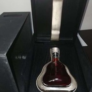 專業收購軒尼斯Hennessy杯莫停(Hennessy Paradis) 馬爹利Martell金王L'OR 紅太陽 免費鑒定