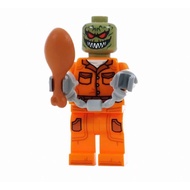 LEGO SH1078 DC Comics Super Heroes Batman 76300 : Killer Croc Minifigure - Prison Jumpsuit, Side Poc