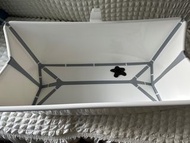 全新Stokke摺疊浴盆，白色