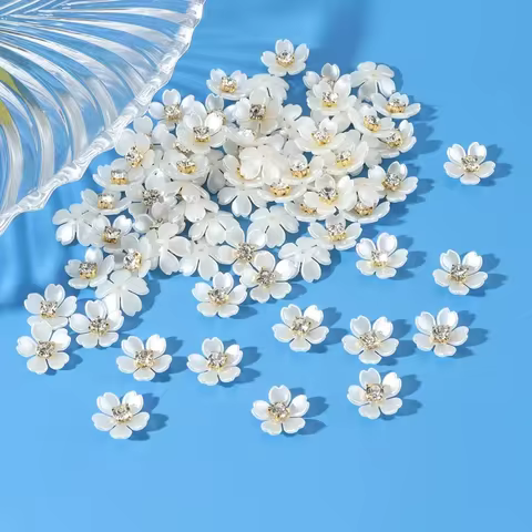 50 elegant white and golden plastic flowers, dazzling decorative elements, jewelry making, hair acce