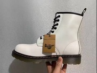 Dr . martens 馬汀博士男女同款馬丁靴真皮靴8孔1460白色高幫鞋 中幫工裝靴