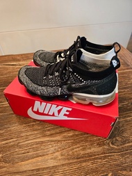 【Nike】8成新 Nike Vapormax Flyknit 2.0 黑白陰陽太極 氣墊 運動鞋 (無原鞋盒，鞋號US9.5) - Ouye Select Shop