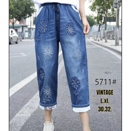 Flowers And Trees In Vintage 7/8 Pants