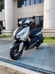 YAMAHA 特殊烤漆 消光亮銀烤漆❗️里程僅7000😍😍❤️ 超級無敵甜甜價💦💦 後輪新胎❤️ 漂亮外觀 車況良好！滿18辦分期0頭款免保人！今日辦理 今日即可牽車回家～