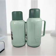 Large capacity 1.6L / 1.9L multicolored thermos water bottle with convenient handle
