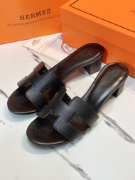 พร้อมส่งรองเท้าแตะ hermes ผู้หญิง สวมใส่สบาย