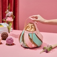 [Mdm Ling Bakery] Minty Rose Mooncake Bucket Bag