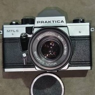 Praktica MTL5 + Pentacon 50/1.8 M42 film camera