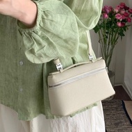 【96新 ✨ 全網最低價！】Loro Piana Extra Bag L19 飯盒包 奶白色 銀扣 手提包 單肩包 斜挎包（下單前先詢問庫存❗️）