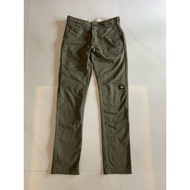 Dickies 811 skinny (Second Hand)