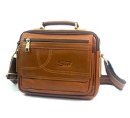 Chinatown Leather กระเป๋าสะพายหนังวัวแท้หูจับนอนฝาใหญ่ หน้าแนวนอน STAFFน้ำตาลแทน ipadmini