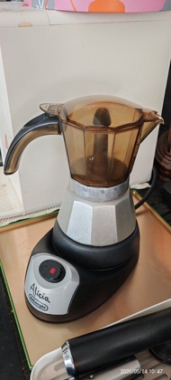 DeLonghi Alicia 電熱摩卡壺