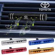 1/2pcs Car Solid Aromatherapy Perfume Car Air Freshener Clip for Toyota Corolla Yaris Aygo Prius RAV