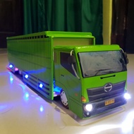 40x11x9cm RC Truck Swerving Track Remote Control Tronton Miniature Hino 500 Tronton truck