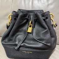 Marc Jacobs鎖頭真皮水桶包