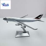 YY Wings 1/400 Cathay Pacific Airlines B747-400 B-HUJ Alloy Airliner Model