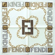 Fendi 古董絲巾 綴以鍊條與條紋圖案的圖紋字母標誌 20 x 20 英吋