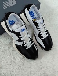New Balance 327 跑步鞋 黑白