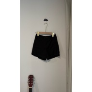 Black Shorts Second Hand Earth music & ecology Brand