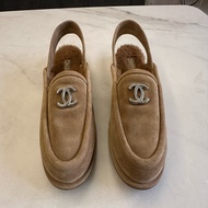 Chanel 棕色麂皮羊毛樂福鞋