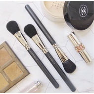 MAC 116 BLUSH BRUSH ♥️