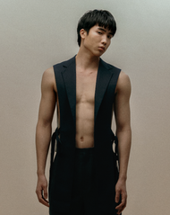 PMITH No.28 -  Detachable scarf Vest