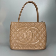 CHANEL 荔枝金幣包 奶茶色