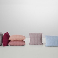 Soft Grid 羊毛織抱枕 | MUUTO