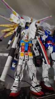 RG 144/1 RX78 元祖高達 (成品）